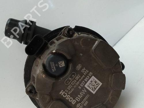 Used Auxiliary water pump BMW 2 Coupe (F22, F87) 218 d (150 hp) 21140032