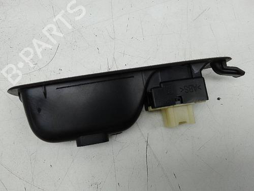 Pulsantiera anteriore destra RENAULT CAPTUR I (J5_, H5_) 1.5 dCi 110 (110 hp) 18890901