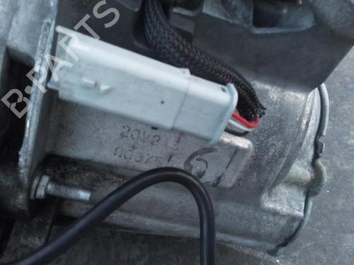 Getriebe für PEUGEOT 208 I (CA_, CC_) 1.5 BlueHDI 100 (102 hp) 28035063