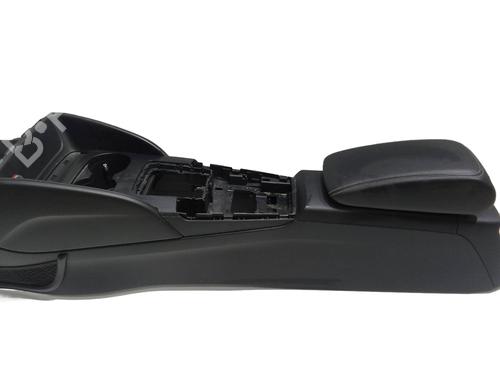 Used Middle console AUDI A3 Sportback (8VA, 8VF) 2.0 TDI (150 hp) 30051501