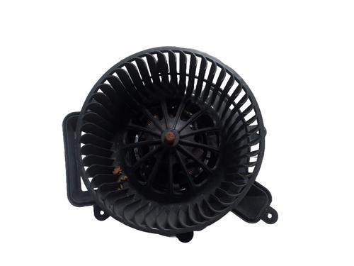 Used Heater blower motor PEUGEOT 5008 (0U_, 0E_) 1.6 HDi (114 hp) 31583083