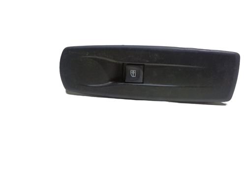 Used Right front window switch Right front window switch RENAULT MEGANE III Hatchback (BZ0/1_, B3_) 1.5 dCi (BZ09, BZ0D, BZ1W, BZ29, BZ14) (110 hp) 39977825 39977825