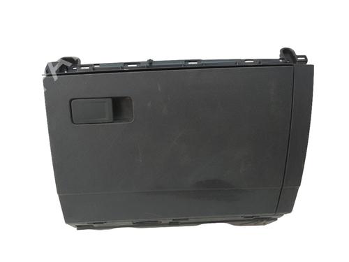 Glove box VW GOLF VIII (CD1, DA1) 1.5 eTSI | BP28149100C95 - Image 3
