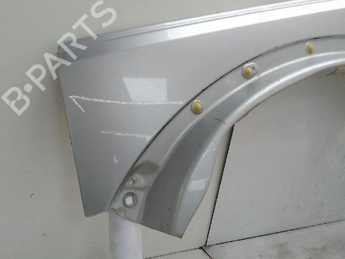 Left front fenders LAND ROVER DISCOVERY III (L319) 2.7 TD 4x4 | BP27587598C41 