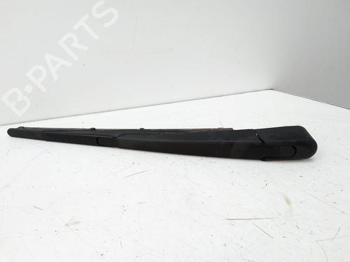 Used Rear windshield wiper arm Rear windshield wiper arm 18899129 18899129