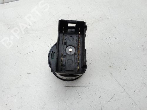 Used Headlight switch SEAT TOLEDO IV (KG3) 1.2 TSI (86 hp) 19105554