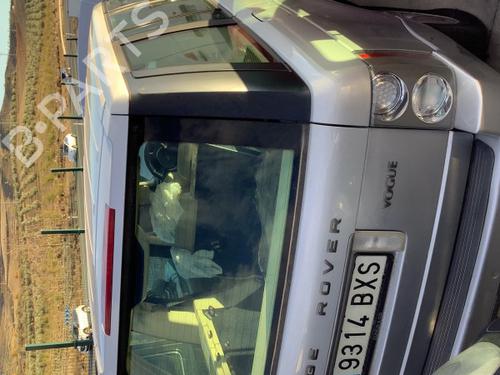 Right headlight LAND ROVER RANGE ROVER III (L322) 4.4 4x4 | BP30963840C29