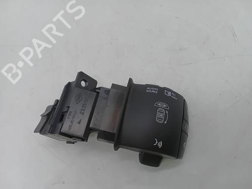 Steering wheel controls RENAULT MEGANE III Hatchback (BZ0/1_, B3_) 1.5 dCi | BP29396481E15 