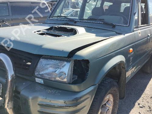 Used Left headlight HYUNDAI GALLOPER II (JK-01) 2.5 TD (88 hp) 18590399