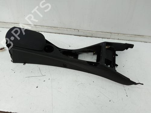 Used Middle console Middle console BMW X1 (E84) sDrive 20 d (177 hp) 18585260 18585260