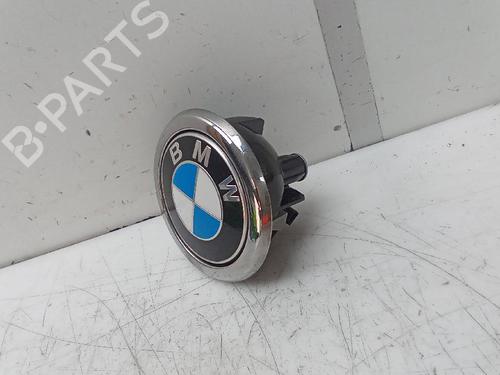 Used Tailgate handle BMW 1 (F21) 116 d (116 hp) 19492875