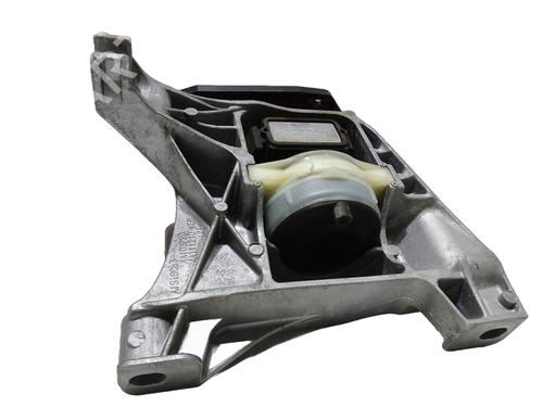 Used Engine mount Engine mount PEUGEOT 308 II (LB_, LP_, LW_, LH_, L3_) 1.5 BlueHDi 130 (131 hp) 33040660 33040660
