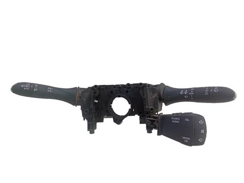 Used Headlight switch RENAULT KADJAR (HA_, HL_) 1.3 TCe 160 (HLNC) (160 hp) 18594279