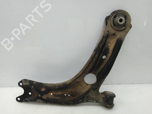 Used Right front suspension arm VW PASSAT B8 Variant (3G5, CB5) 2.0 TDI (150 hp) 21125963