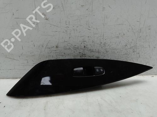 Used Right front window switch NISSAN LEAF (ZE0) Electric (109 hp) 30050821