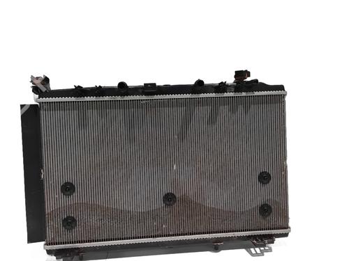 Used Water radiator Water radiator CITROËN C4 III (BA_, BB_, BC_) ë-C4 (BCZKWC) (156 hp) 39553979 39553979
