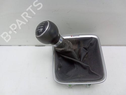 Used Shift knob VW TIGUAN (5N_) 2.0 TDI (140 hp) 26158057