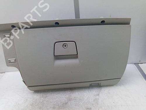 Used Glove box Glove box VOLVO C30 (533) D2 (115 hp) 19776713 19776713