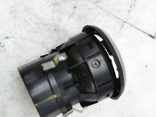 Used Air vent MERCEDES-BENZ A-CLASS (W176) A 180 CDI / d (176.012) (109 hp) 18738650