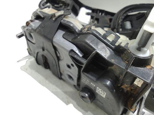 Højre fortil lås PEUGEOT 3008 II SUV (MC_, MR_, MJ_, M4_) Hybrid (224 hp) 31825862