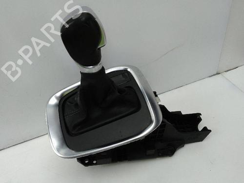 Used Gear lever RENAULT MEGANE IV Hatchback (B9A/M/N_) 1.5 Blue dCi 115 (B9A6) (116 hp) 25348627