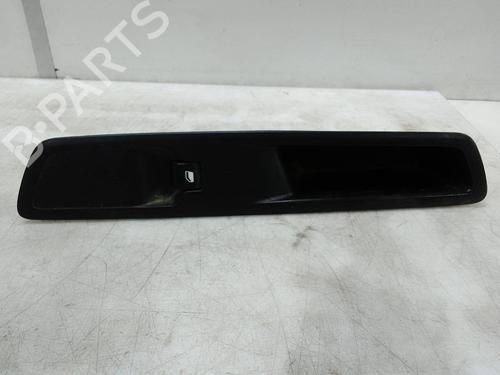 Used Right rear window switch Right rear window switch OPEL VIVARO C Bus (K0) 2.0 (150 hp) 18586223 18586223