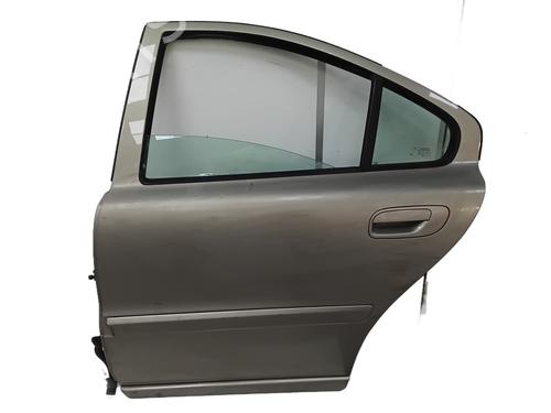 Used Left rear door Left rear door 37682861 37682861