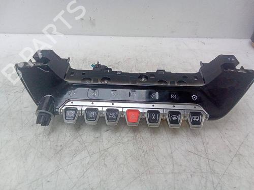 Switch PEUGEOT 2008 II (UD_, US_, UY_, UJ_, UR_, UC_) 1.5 BlueHDI 110 (UDYHSK) | BP18582161I30 