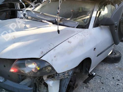 Used Left headlight SEAT LEON (1M1) 1.8 20V (125 hp) 23997876
