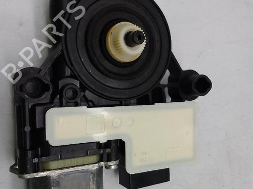 Vindusheismotor høyre bak DS DS 7 (J4_, JC_) PureTech 180 (J45GFU) 5Q0959812E
