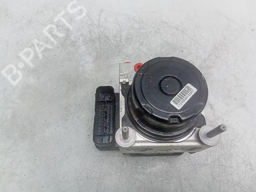 Used ABS pump TOYOTA YARIS (_P13_) 1.3 (NSP130_, NSP130) (99 hp) 20132978