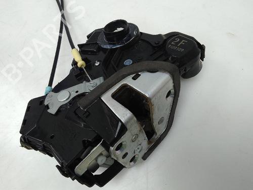 Front right lock TOYOTA URBAN CRUISER (_P1_) 1.33 (NSP110_, NSP110R) | BP23558974C97 