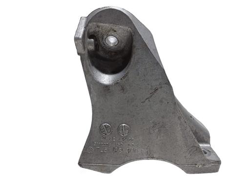 Used Engine mount Engine mount VW TOUAREG (7P5, 7P6) 3.0 V6 TDI (204 hp) 33428139 33428139