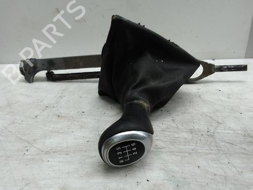 Used Gear lever BMW 1 (F21) 116 d (116 hp) 18575087