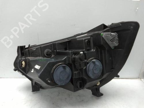 Używane Lampa przednia prawa RENAULT MASTER III Van (FV) [2010-2025]  25153131