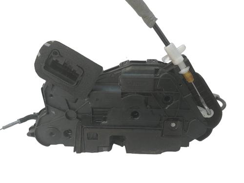 Front left lock VW PASSAT B6 (3C2) 1.6 TDI | BP26054687C98 - Image 3