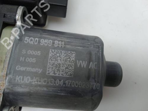 Left rear window motor VW GOLF VII (5G1, BQ1, BE1, BE2) 1.4 TSI | BP28145086E23 