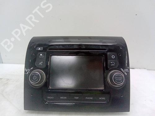 Used Radio FIAT 500L (351_, 352_) 1.4 (199LYB1B) (95 hp) 28148087