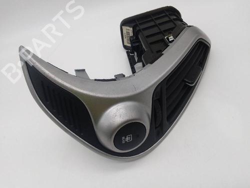 Used Air vent HYUNDAI ix35 (LM, EL, ELH) 1.7 CRDi (116 hp) 25485481