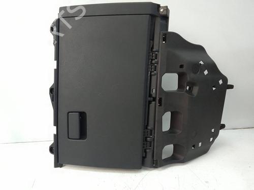 Used Glove box TOYOTA COROLLA Saloon (_E21_) 1.8 VVTi Hybrid (ZWE211) (122 hp) 28149260
