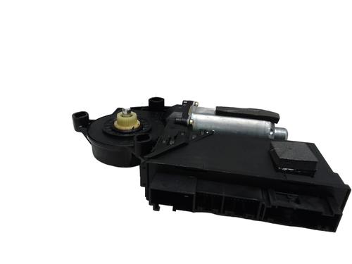 Left rear window motor VW PHAETON (3D1, 3D2, 3D3, 3D4, 3D6, 3D7, 3D8, 3D9) 6.0 W12 4motion | BP30873882E23