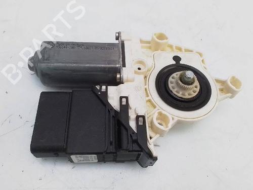 Right rear window motor VW TOURAN (1T1, 1T2) 2.0 TDI | BP25348706E22 