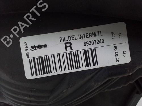 Used Right front indicator NISSAN CABSTAR (F24M, F24W) 35.13 DCI, 45.13 DCI 2.5 (F24M) (131 hp) 26160963