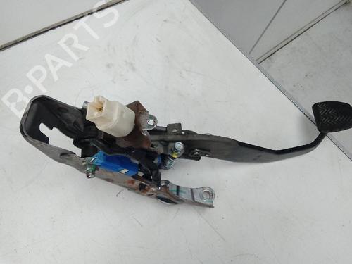 Used Break pedal TOYOTA AURIS (_E18_) 2.0 D-4D (ADE186_, ADE186R) (124 hp) 18596345