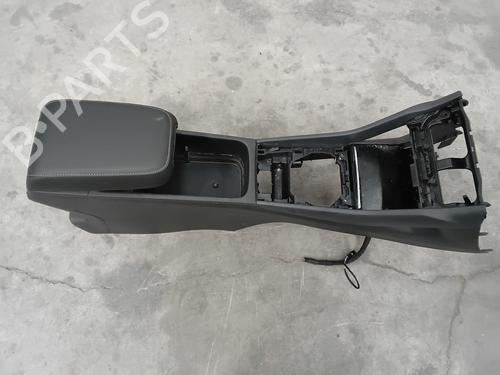 Middle console SKODA KAROQ (NU7, ND7) 2.0 TDI | BP34618031I22 - Image 2