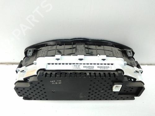 Instrument cluster VOLVO V40 Hatchback (525) D3 | BP18578885C47 