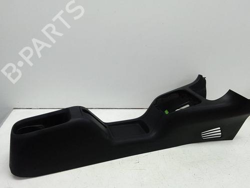 Used Middle console Middle console CITROËN C3 III (SX) 1.2 VTi 68 (68 hp) 20714353 20714353