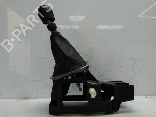 Used Gear lever DACIA SANDERO III 1.0 TCe LPG (91 hp) 29708302