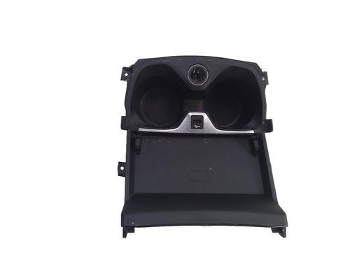 Used Cup/Object holder Cup/Object holder BMW 1 (F40) M 135 i xDrive (306 hp) 18597654 18597654