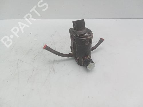Used Washer pump HYUNDAI TUCSON (TL, TLE) 1.7 CRDi (116 hp) 21526973